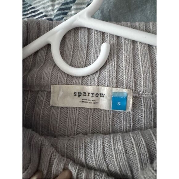 Anthropologie sparrow women’s gray sweater size small - Picture 4 of 4